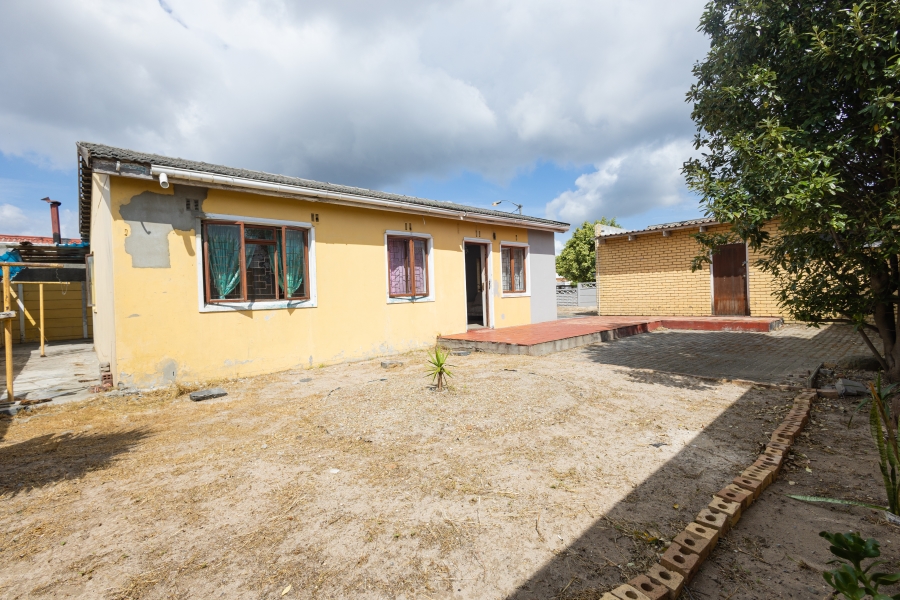 3 Bedroom Property for Sale in Belhar Western Cape